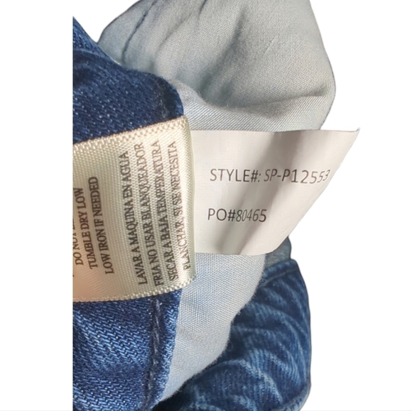 Altar'd State Distressed Mom Denim Size 27 - Picture 5 of 7